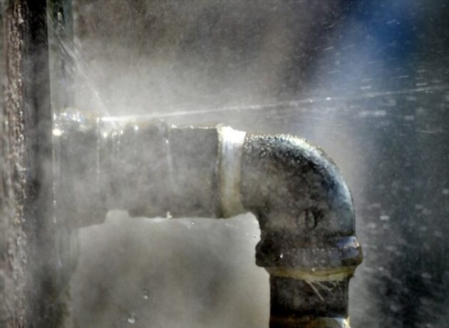 Avoid Leaking Pipes this Winter